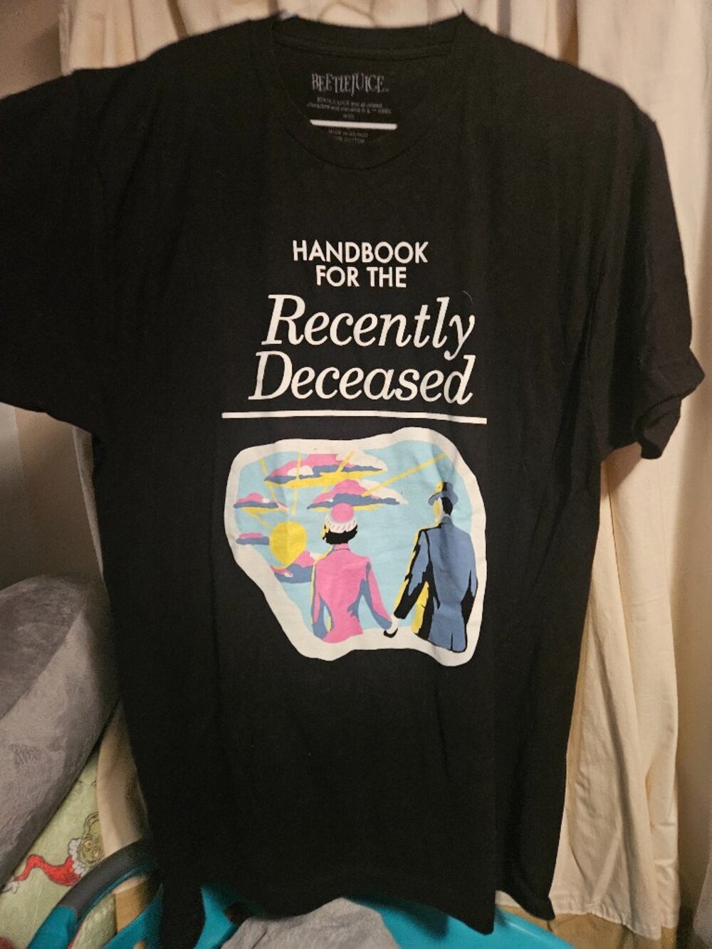 black Beetlejuice "Handbook for the Recently Deceased" graphic t-shirt Large